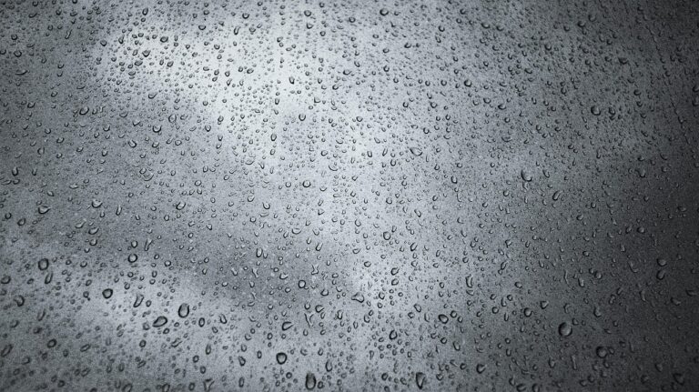 九州で雨の日に楽しめるデートスポットは？