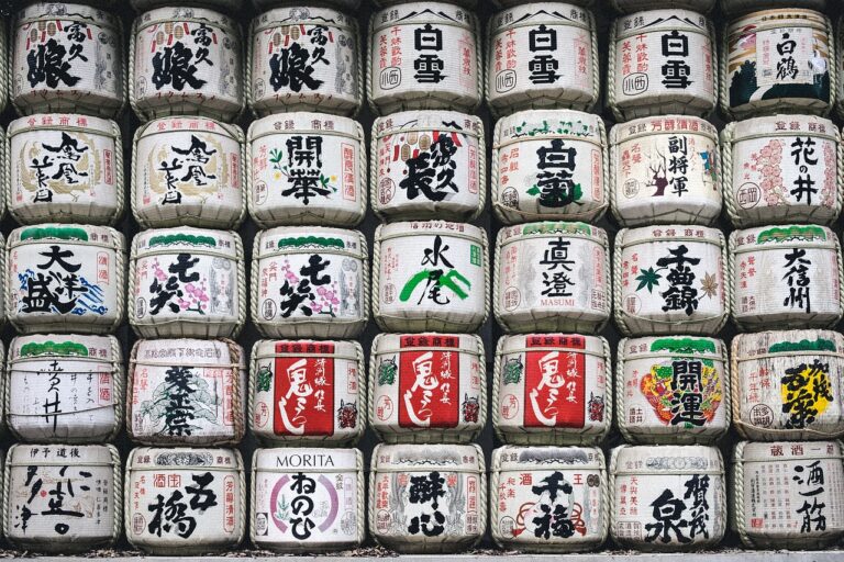 霧島神宮の秋の観光はどんな魅力がある？